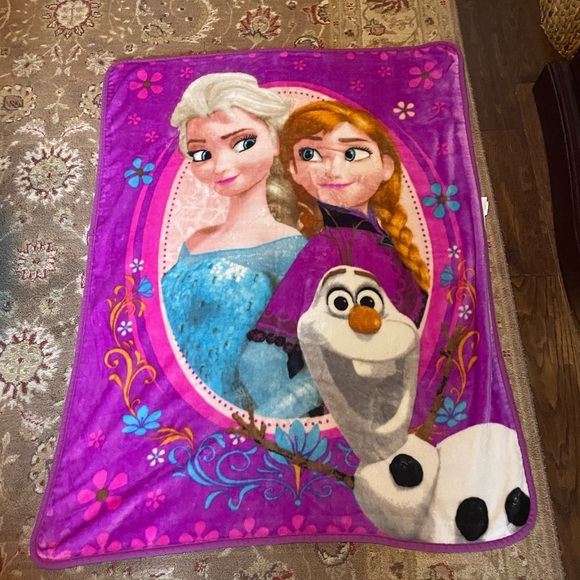 Disney Frozen Blanket